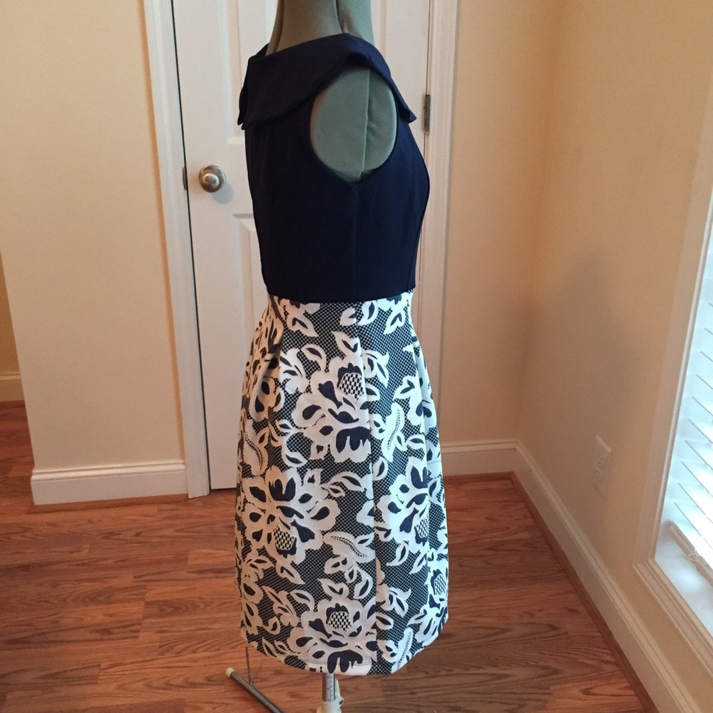Kate and Lily blue dress white floral round neck - Picture 8 of 10